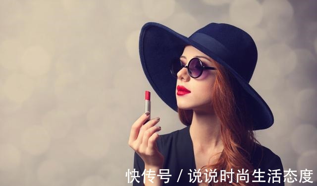 如果爱 经常涂口红会有两大好处,四大坏处,女性朋友们,不妨来看看!