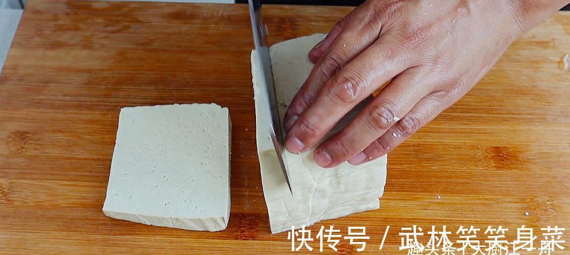 诀窍|白菜炖豆腐怎样做才好吃?原来做法有诀窍,一次炖一锅,太解馋了