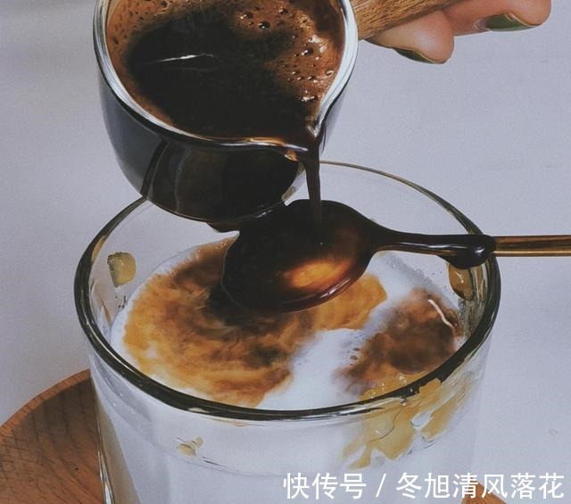 冬日5款拿铁制作，暖胃又暖手，每一款的味道都让你意想不到！