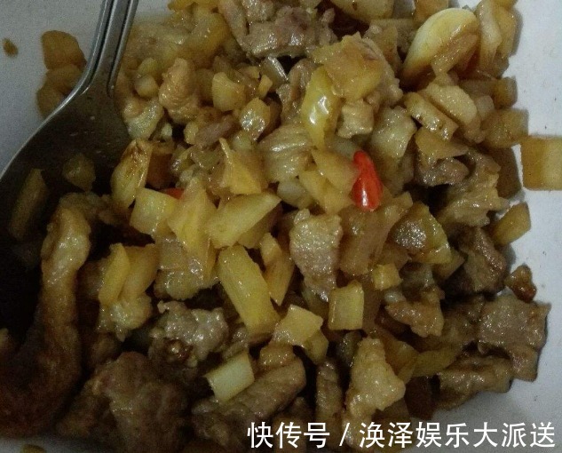 宝宝|在孕期内,孕妈别贪吃4种食物,容易导致胀气,会损害宝宝发育