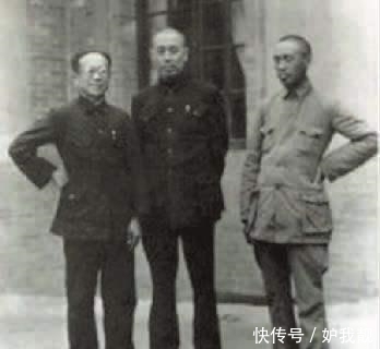 危险|周恩来一生最危险一次,警卫做替身才得以逃生,祭奠警卫时泪流满面