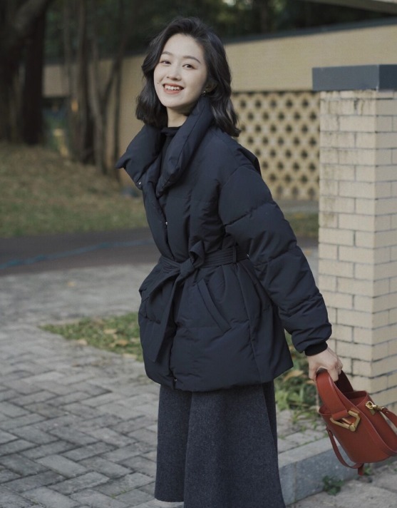 半身裙 羽绒服怎么穿更好看?看看这几个穿搭技巧,让你轻松美出新高度