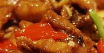 鲜美|肉质滑嫩鲜美,下饭爽口,用汤汁拌饭,都能再吃下一碗,倍有食欲