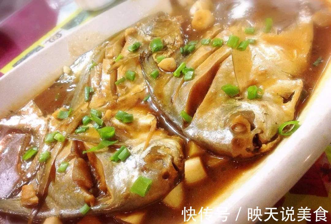 不管蒸什么鱼，下锅一定记住多加“一步”，鱼肉又香又嫩没腥味