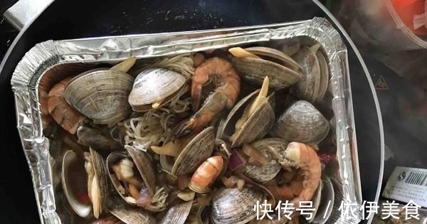 25元3斤花甲,大姐做花甲粉解馋,又香又辣,一次做了8大碗
