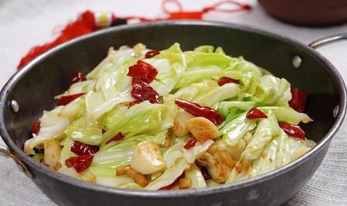 米豆腐|女性到了中年坚持吃3种食物,袪皱淡斑,延缓衰老,好处多多