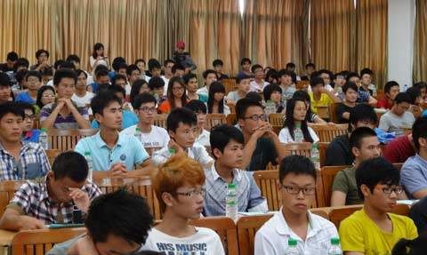 国内最美的几所大学，读书、旅游两不误，因太美成了著名旅游景点