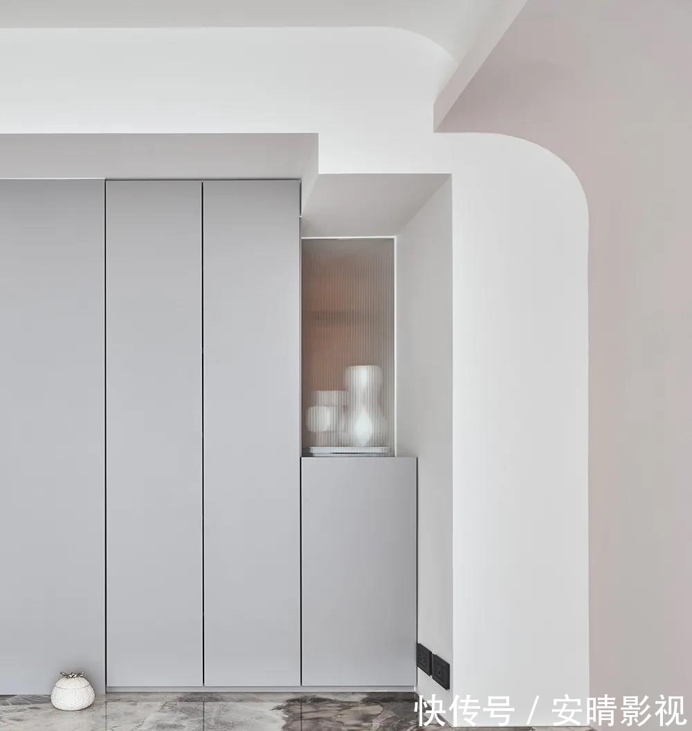 衣帽柜|30㎡小户型也能装得这么奢华精致,太让人惊艳了,妥妥的豪宅范儿