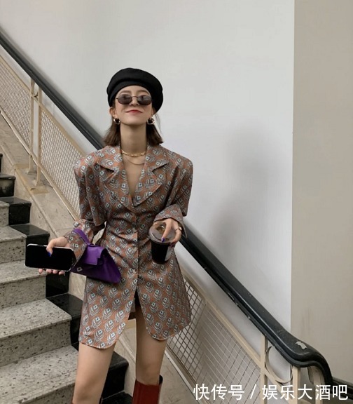 女人|穿衣挑剔的中年女人,风格上一般有以下3个相似处,建议照着搭配