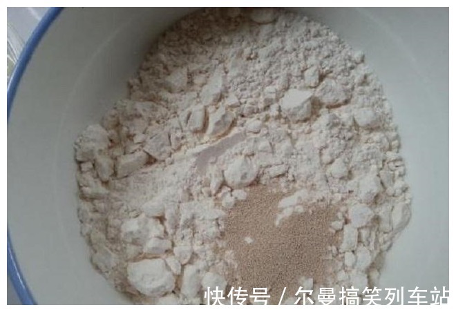 夹心馅饼|面点师傅说出独家秘方，夹心馅饼有了这一步，表皮酥脆馅料可口