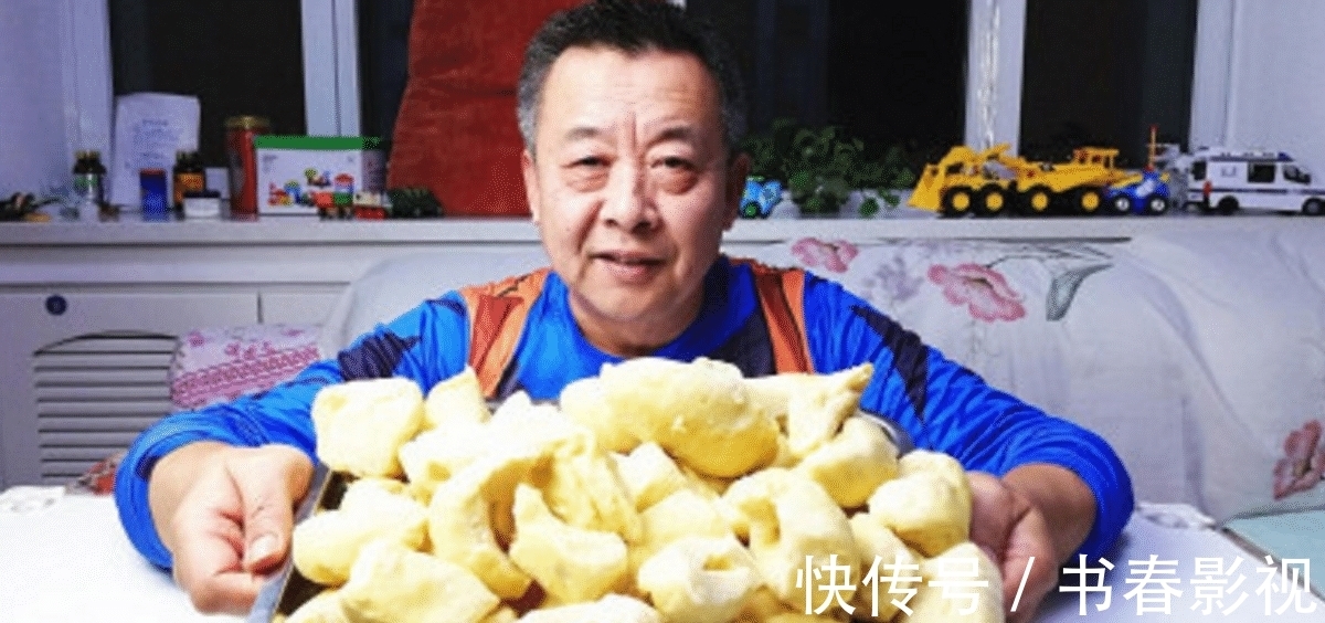 四川老夫妇靠做川菜收获400万粉丝，爷爷：她靠一碗凉面“骗”住我