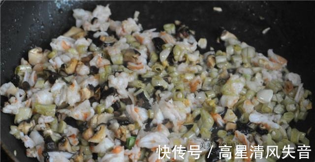 一日三餐|三伏天,吃肉不如吃土豆,教您一个好吃的做法,家有孩子多试试!