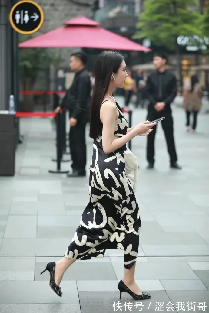 美女|街拍美女:连衣裙系列