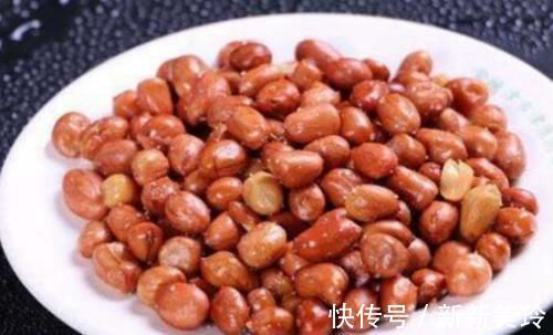 大伯|做油炸花生米，直接炸是大错！学会5技巧，又香又脆，放凉不回软