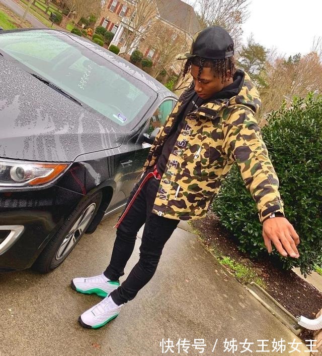 联名 “蟑螂侠”回归,还带来了这双天价联名|今日球鞋上脚!