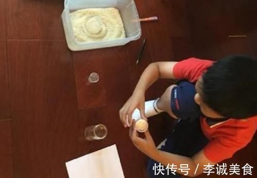 作业|“老师让带1万颗豆”, 妈妈陪娃数到半夜,质问老师反遭“打脸”