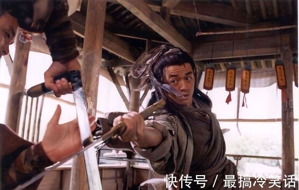 任我行#为何令狐冲学会“独孤九剑”后几乎无敌?笑傲时代高手不超过三个