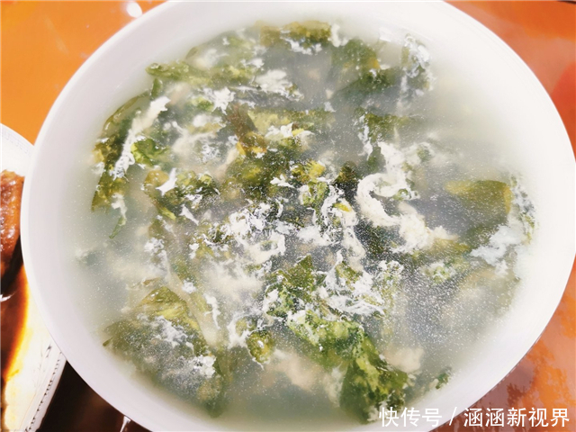 同事|闺蜜来家里蹭饭,一桌菜50块钱不到,吃到撑,同事真会过日子!