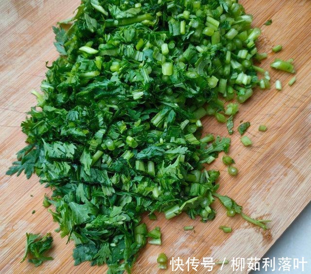 非常好吃|蒸茼蒿丸子,营养健康,非常好吃!