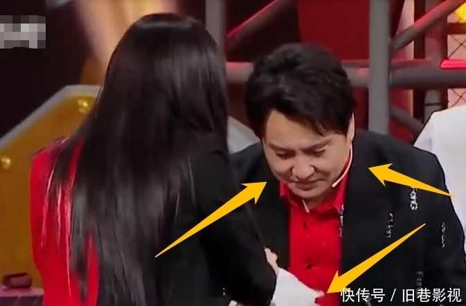 沈腾玩游戏被狂滋水,汪峰沈涛当场大笑,关晓彤的举动却好暖