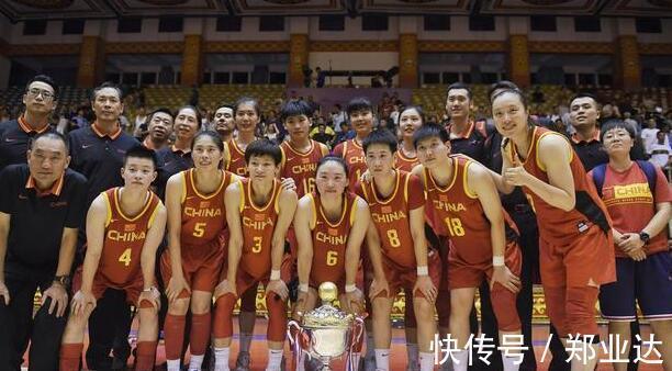 国际篮联|官宣！中国女篮登顶亚洲实力榜，时隔10年再冲冠，欲打破日本垄断