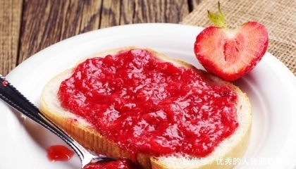 买面包时,这5种最好别买,又贵又没营养,不买的都是聪明人