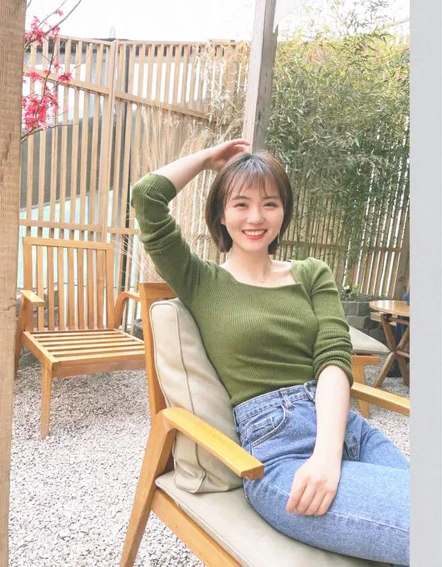 服装|新闻系高材生，国家二级运动员，东京奥运解说堪称经典——高菡