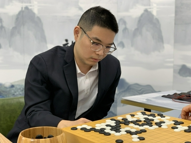 辜梓豪|首夺龙星战冠军！三番棋决胜局：辜梓豪2-1胜芈昱廷