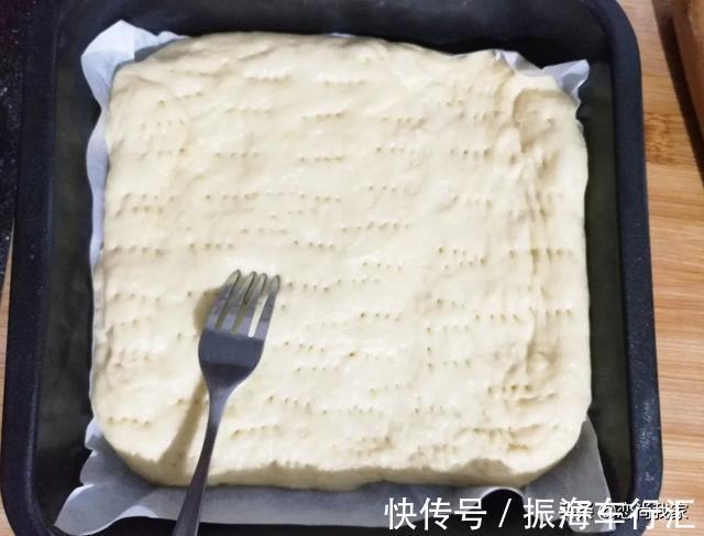 沙拉酱|肉松面包按这个配方做，松软Q弹香甜，好吃到孩子舔手指