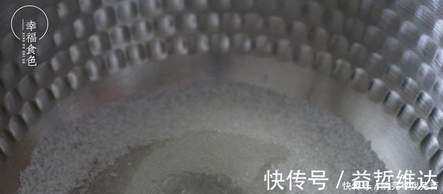 分享一个鸡蛋的新吃法,不蒸不煮不油炸,香甜嫩滑不油腻!