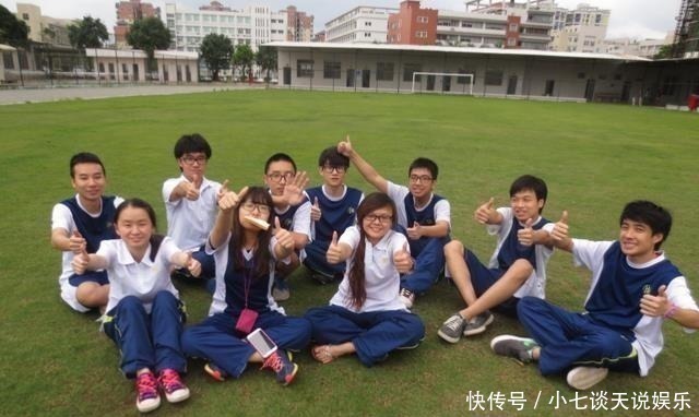 手机|初中生玩手机都看什么?游戏追剧都不重要,这个“网站”成导火索