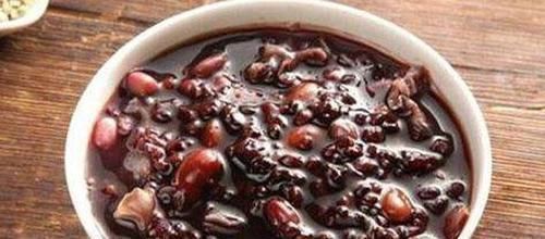 猪骨汤|常吃茯苓能祛湿健脾,但怎么吃效果好教你制作4款养生祛湿粥