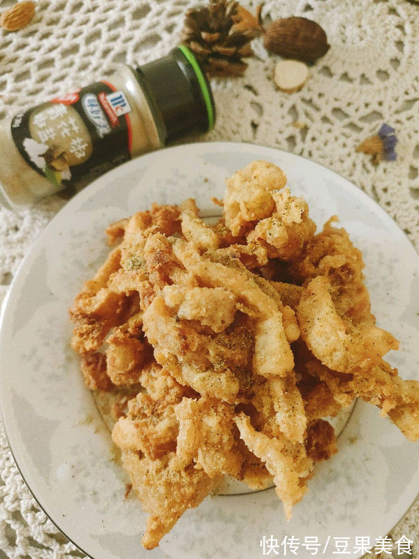 最好吃的椒酥猪皮做法，学会了刷爆朋友圈