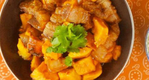  优选|美食优选：香椿炒鸡蛋，番茄炒蛋，五花肉红薯，红烧肥肠的做法