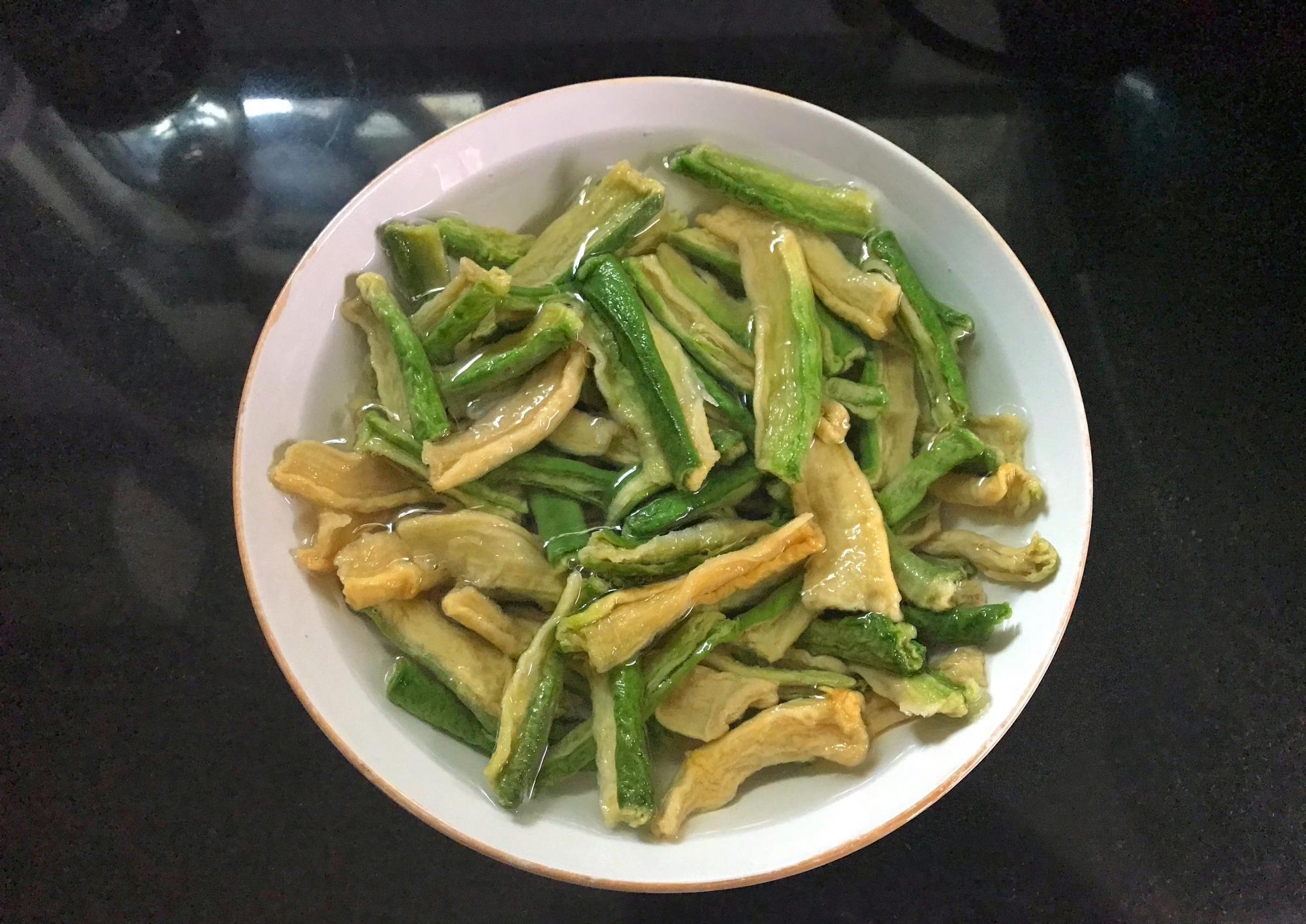 多加理会|夏天萝卜如此做，随手一炒就是下饭菜，清脆入味，比大鱼大肉开胃