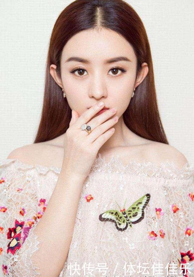 女人脸型分5种，鹅蛋脸是完美脸，圆脸很可爱，大饼脸影响颜值