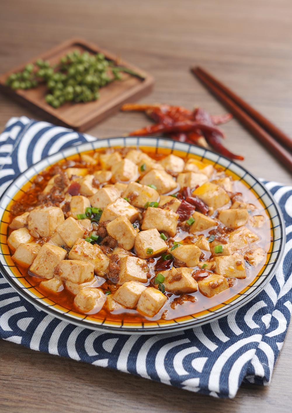 需加|麻婆豆腐一炖就碎?只需加一步,豆腐久炖不碎,细腻有弹性!