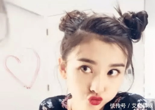 俏皮|丸子头已经土得掉渣了,马尾和辫子的组合,才是时髦精!