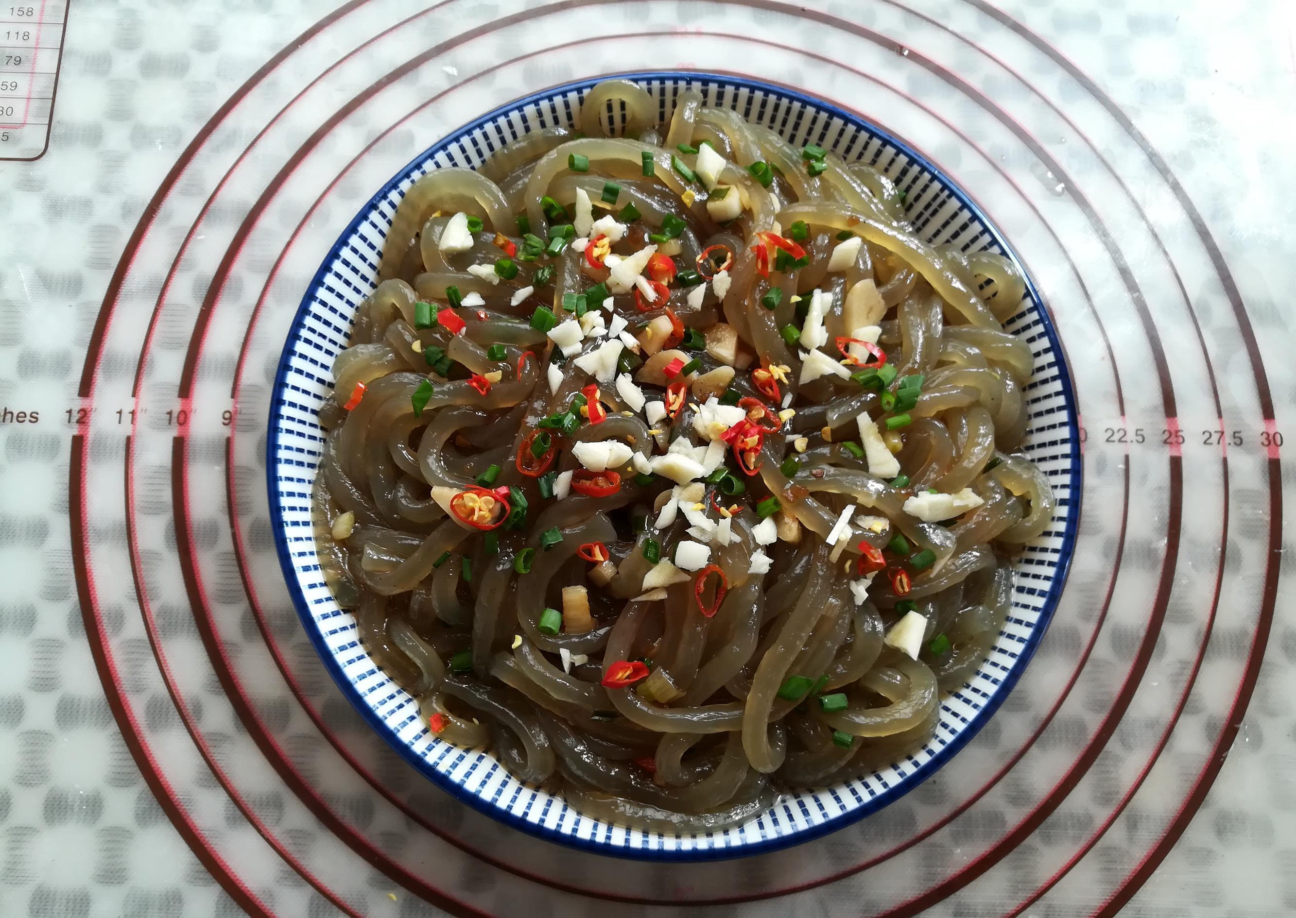 凉拌红薯粉|天气热没胃口,吃点它,当饭又当菜,能减肥还不会饿着肚子