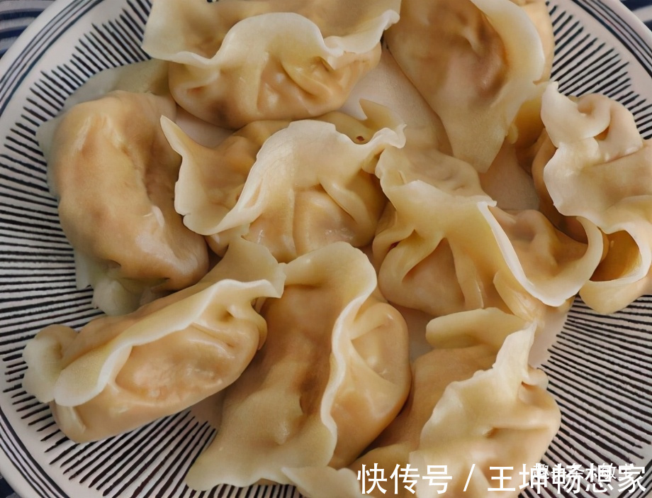多汁|既是水果也是菜，入馅包饺子鲜嫩多汁回甜，上桌孩子吃了一大盘