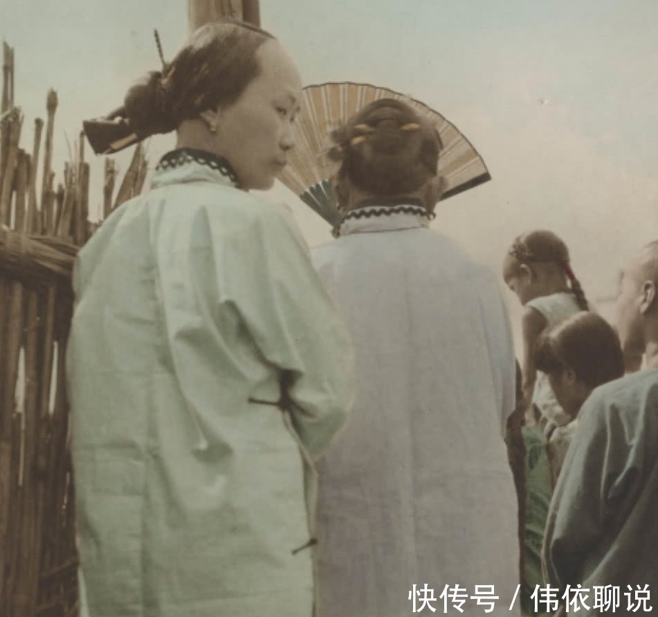 晚清|晚清老照片：珠圆玉润的正室王妃，被鸦片腐蚀的贵族美丽女子