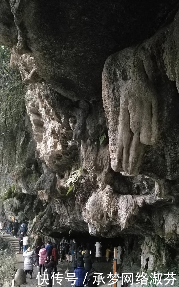 《芙蓉镇》因电影而出名的王村