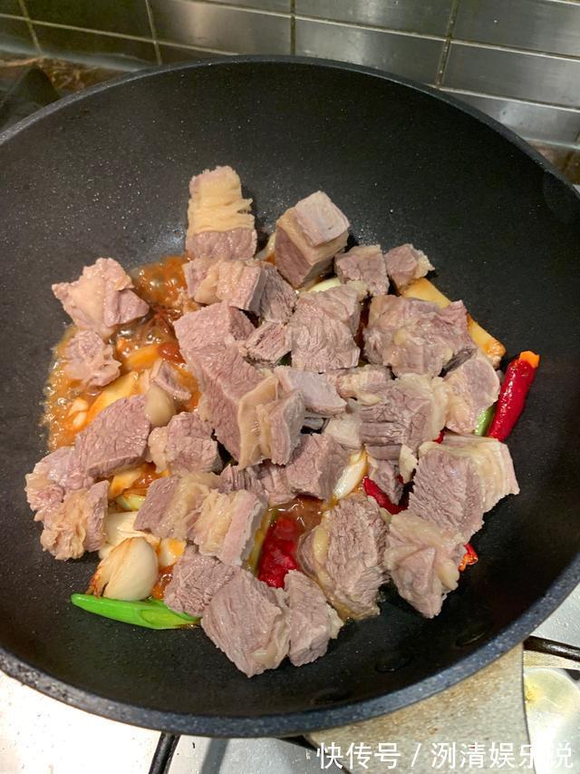 牛肉这样做，香浓软烂，鲜香下饭，汤汁都不放过，吃一次想半年
