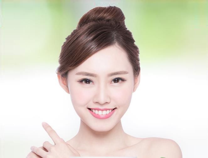 如何减少皮肤皱纹让肌肤弹润紧致