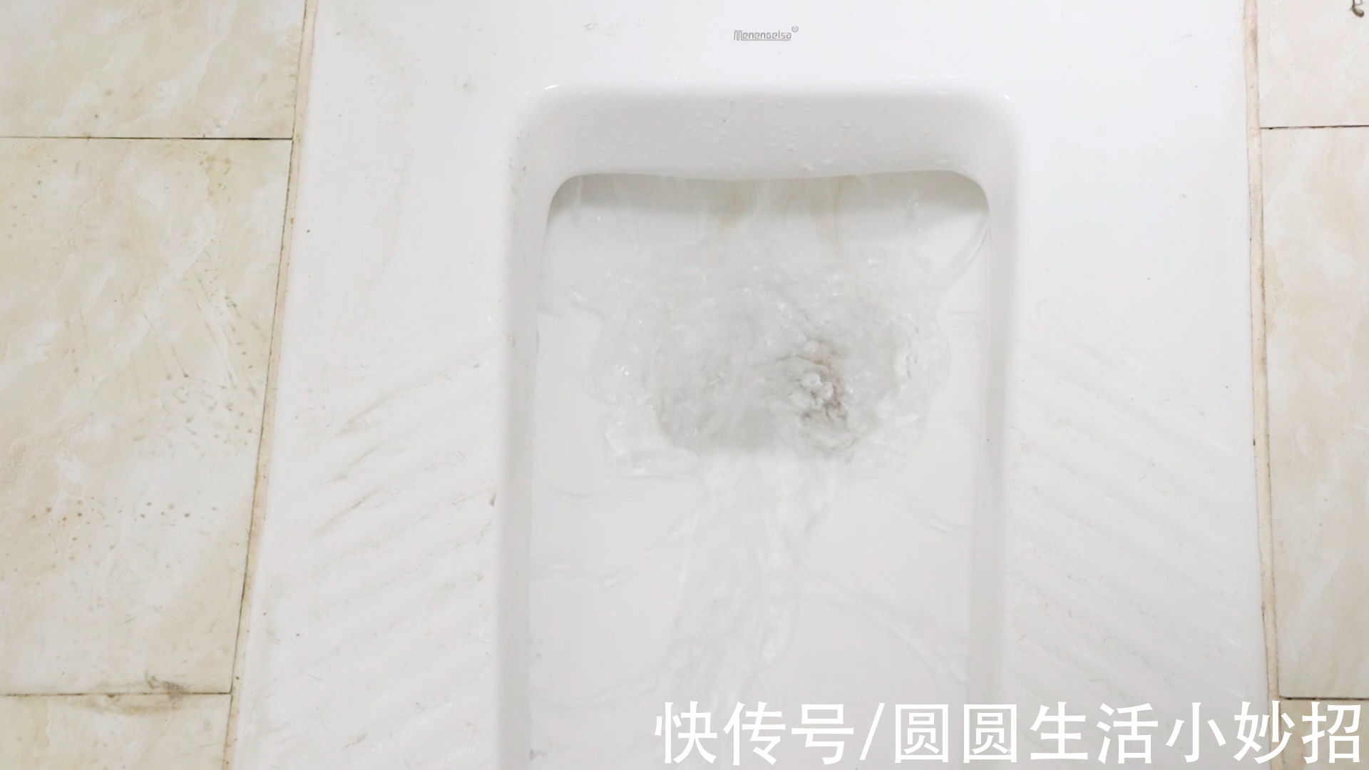 只需一个口罩，马桶一年不刷也不脏不臭，省钱好用，学到就是赚到