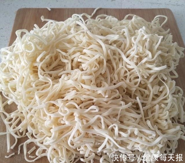 蒸面条,饭菜一锅出,最适合懒人!