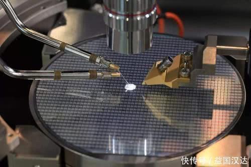 光刻机|中国芯传来好消息,光刻机重要零件有望“破冰”,将打破美日封锁