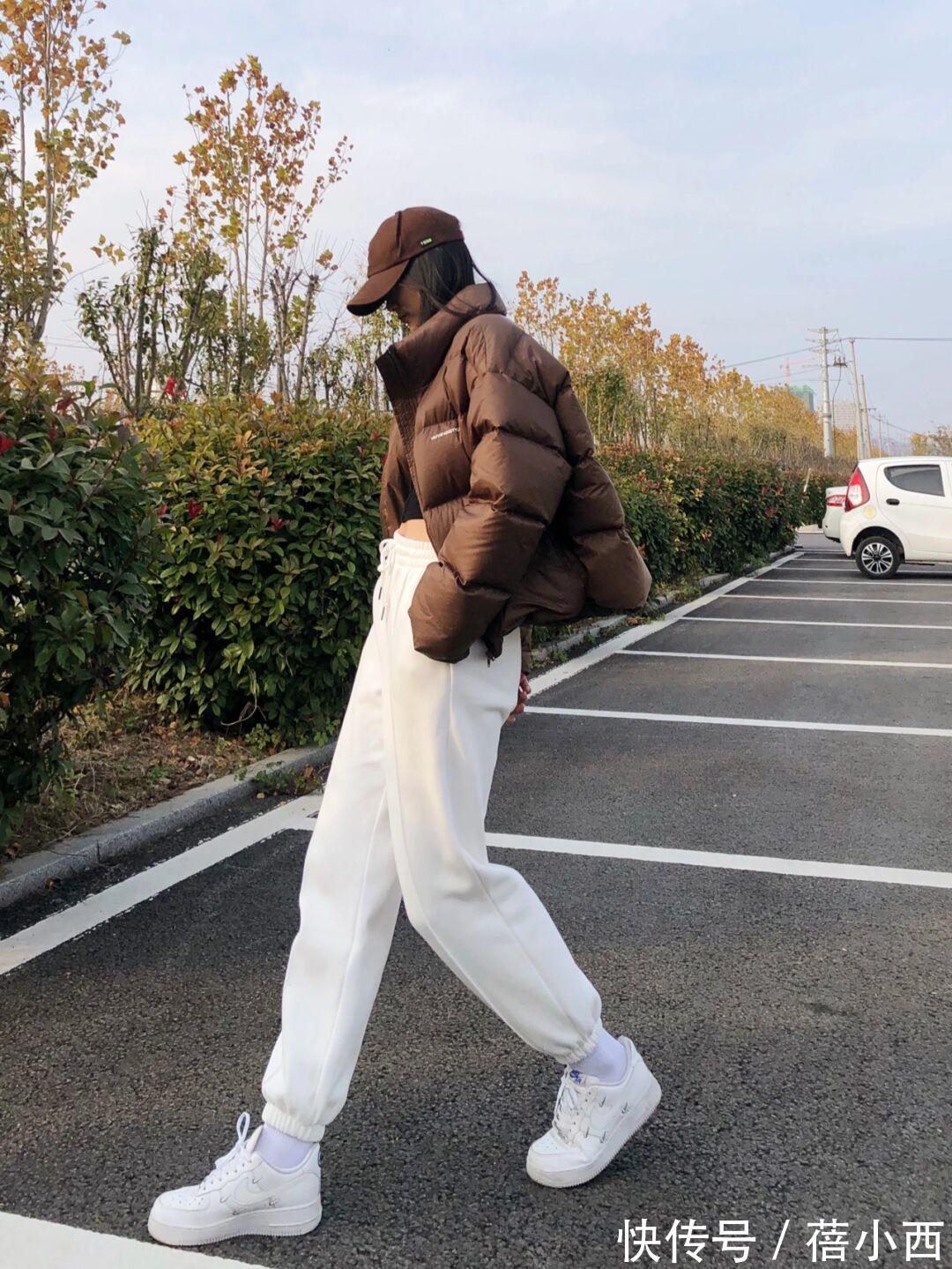 百搭|冬季最爱的短款羽绒服又火了,尤其是这5种颜色,特别大气百搭!