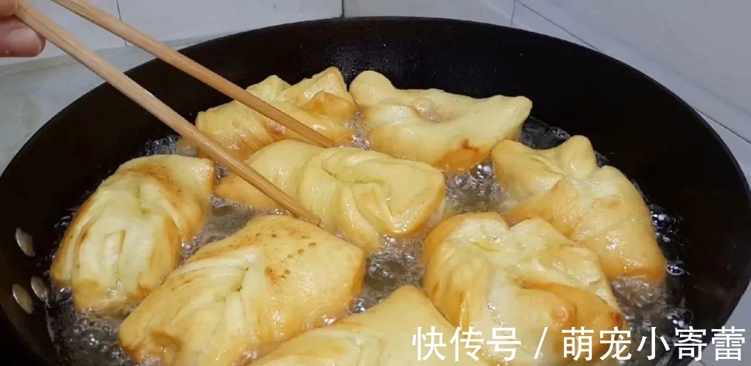 面团|面粉这做法才简单,加2个鸡蛋,个个松软香甜,孩子天天嚷着吃