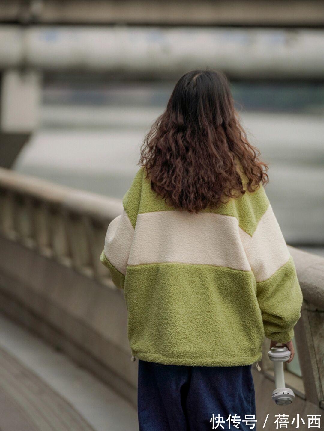 穿搭 冬季穿衣保暖是重点,试试“羊羔绒外套”的搭配,这些技巧够你用